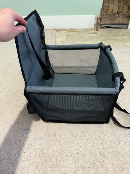 Photo of free Dog Car Seat / Carrier (Great Amwell SG12) #2