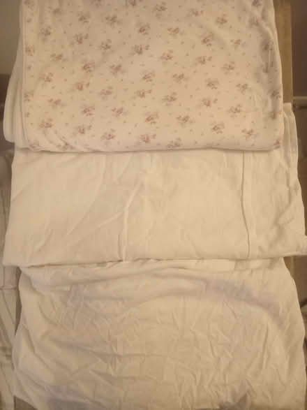 Photo of free Baby bedding (Kennington OX1) #1