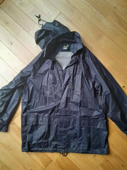 Photo of free waterproof jacket (Blackford Hill EH9) #2