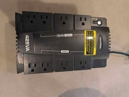 Photo of free CyberPower SE425G uninterruptible power supply (UPS) #2