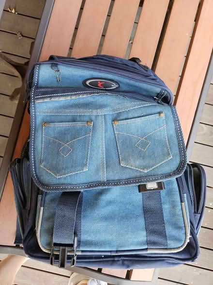 Photo of free kid/YA denim backpack (Roxbury) #2