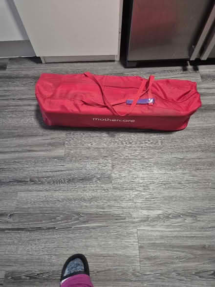 Photo of free playpen (SE1) #2