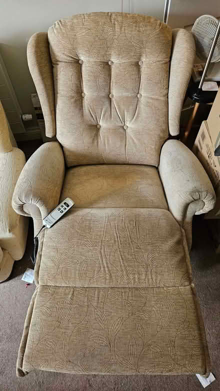 Photo of free Sherborne Electric Reclining Armchair (Kidlington OX5) #3