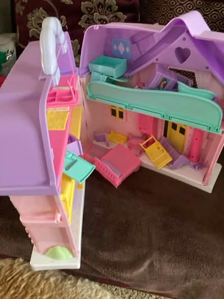 Photo of free Small plastic dolls house (Clayton le Woods PR6) #2