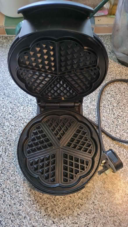 Photo of free Waffle Maker (Beverstone GL8) #1
