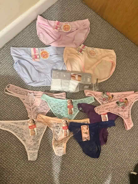 Photo of free New pants(Thongs and sport bras) (Bd1) #1