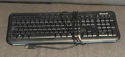 Photo of free Microsoft wired keyboard w/10-key (Near Union Square) #1