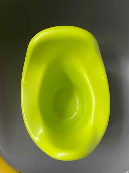 Photo of free Potty and two child toilet seats (Bournville B30) #2