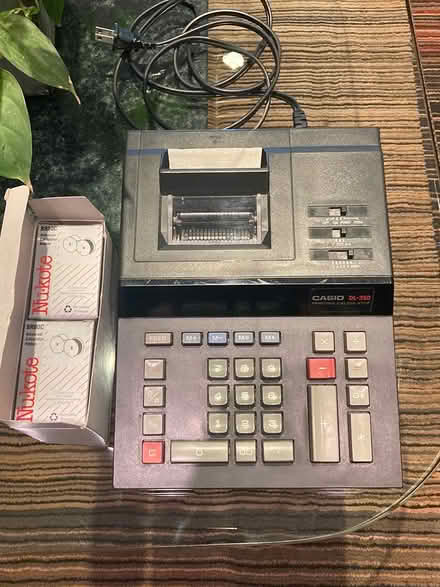 Photo of free Casio DL-250 Printing Calculator (34th St - Herald Square) #2