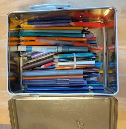 Photo of free Carry tin of assorted colouring pencils and pens (Kings Heath B14) #1