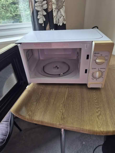 Photo of free Microwave (St Albans) #1