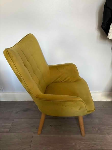 Photo of free Lovely velvet feel chair (CR0 Croydon) #2