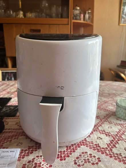 Photo of free Air Fryer (Milford, Godalming GU8) #1