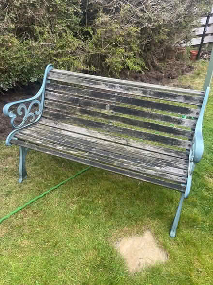 Photo of free Garden bench (Carrick Knowe EH12) #1
