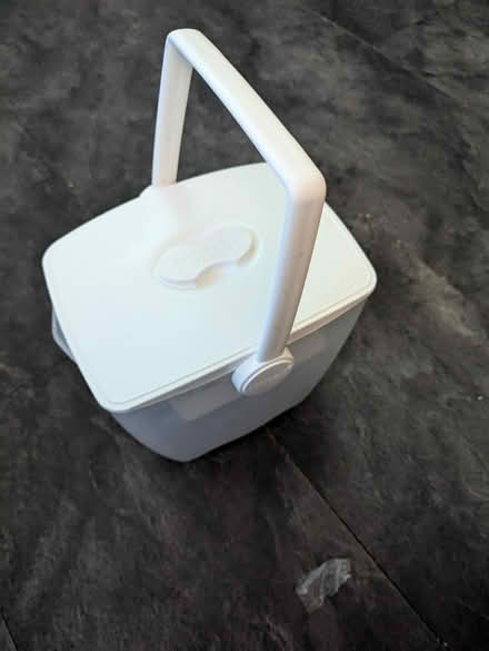 Photo of free Milton steriliser bucket (Chessington KT9) #1