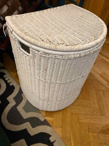 Photo of free White wicker laundry hamper (N14 Oakwood Park) #1