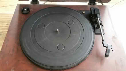 Photo of free 3-speed record player -needs repair (SW11) #2