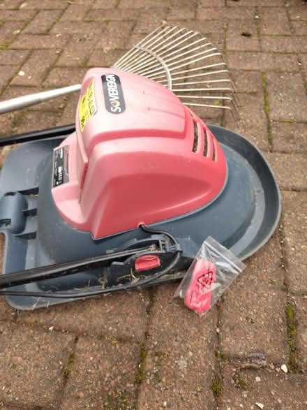 Photo of free Mower (hover) (Neilston) #1