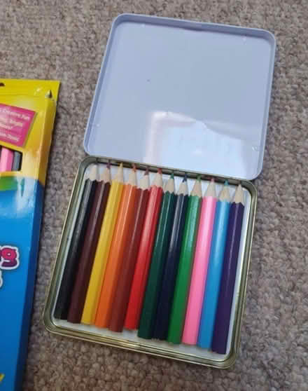 Photo of free Coloured pencils (BS16) #2