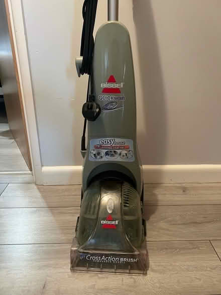 Photo of free Carpet cleaner. Needs servicing (Weston) #1