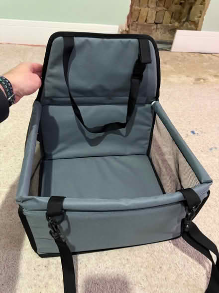 Photo of free Dog Car Seat / Carrier (Great Amwell SG12) #1