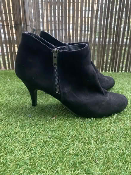 Photo of free Ankle boots, size 6 (Surrey Quays SE16) #1
