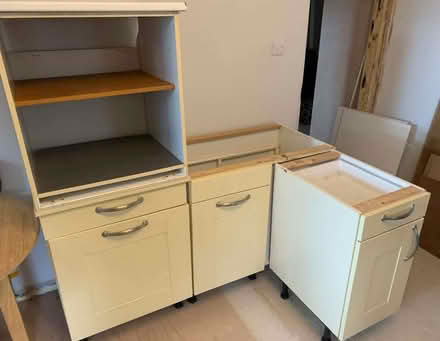 Photo of free Kitchen units (Slyne-with-Hest LA2) #1
