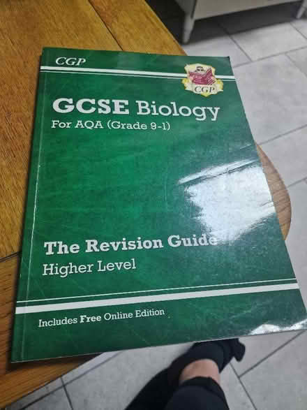 Photo of free GCSE Biology Revision Guide (Tuffley GL1) #1