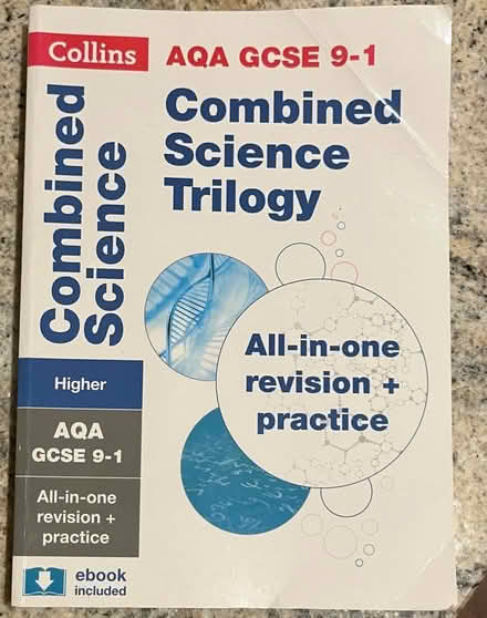 Photo of free GCSE Combined Science revision guide (Myton Park CV32) #1