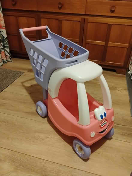 Photo of free Kids shopping trolley (billericay CM12) #3