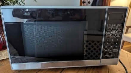 Photo of free Microwave (Sevenoaks) #1