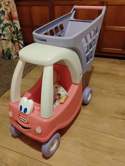 Photo of free Kids shopping trolley (billericay CM12) #2