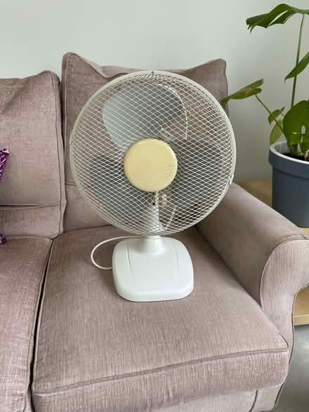 Photo of free table top fan (Epping CM16) #1
