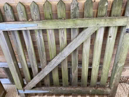 Photo of free Gate and posts (Ambrosden OX25) #2