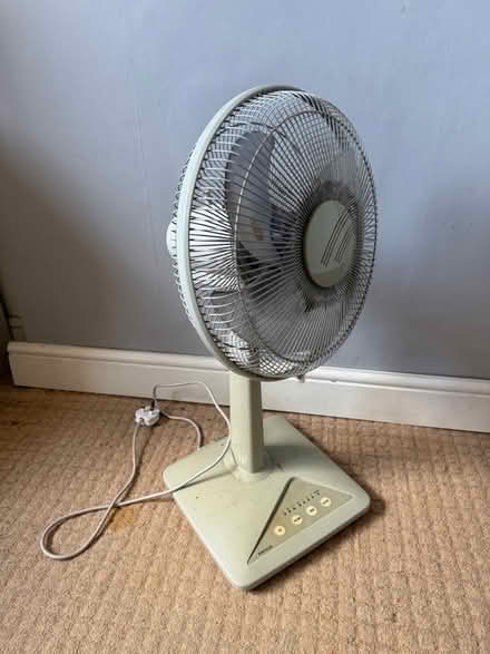Photo of free Pedestal fan (Maylands HP2) #4