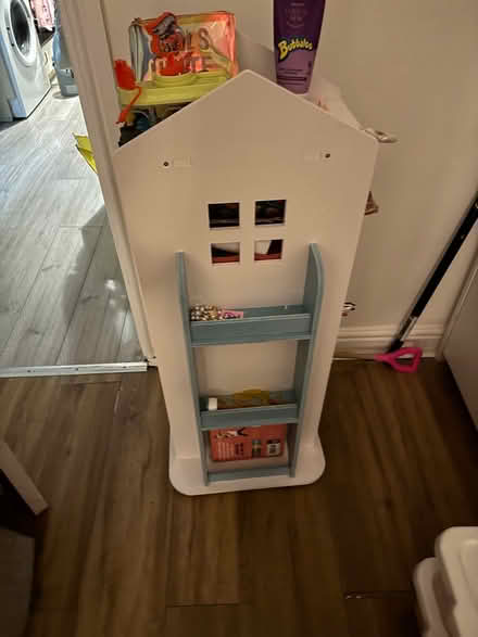 Photo of free Book shelf (N16) #1