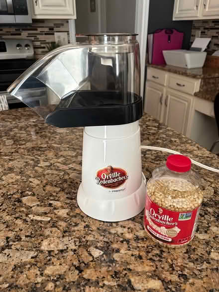 Photo of free Popcorn popper (Hannover & Ballenger) #2