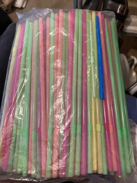 Photo of free Bag of new, unused plastic straws (Blackford EH9) #1