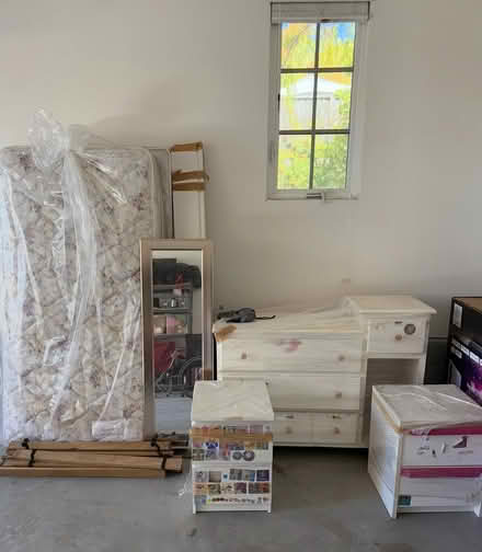 Photo of free Kids Bedroom set (94539) #1