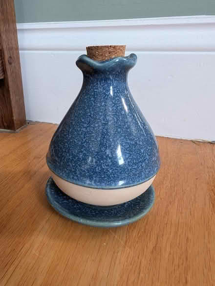 Photo of free Ceramic essential oil diffuser (Teele Square) #1