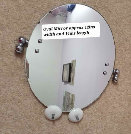 Photo of free Oval mirror and bubble envelopes (LU2 7HB) #2