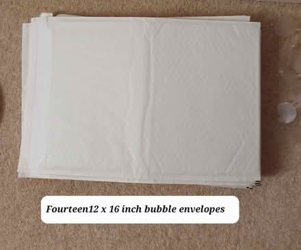 Photo of free Oval mirror and bubble envelopes (LU2 7HB) #1