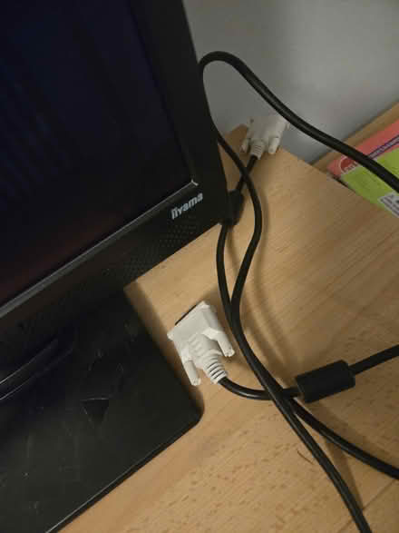 Photo of free Monitor (Ford end CM3) #3