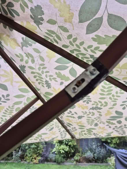 Photo of free Large garden parasol (Cubbington CV32) #1