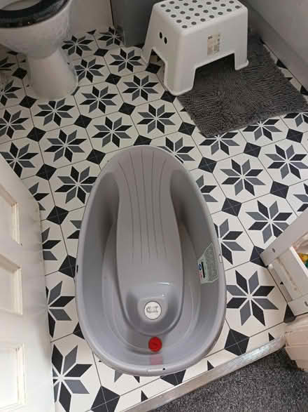Photo of free Baby bath with tempature indicator (Droylsden M43) #4