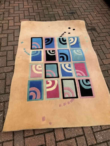 Photo of free Rug (JP,Bracknell RG12) #1