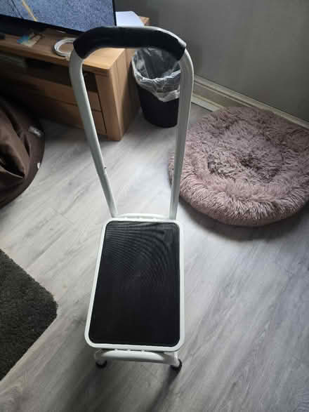 Photo of free Bath step (Wednesfield Wolverhampton) #1