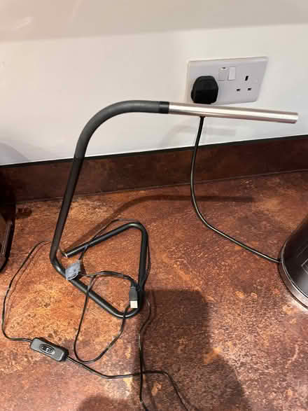 Photo of free LED ikea desk lamp usb powered (Martin's Heron RG12) #1