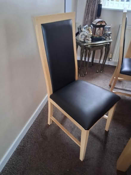 Photo of free 5ft dining table with 4 chairs (Bowerham LA1) #1