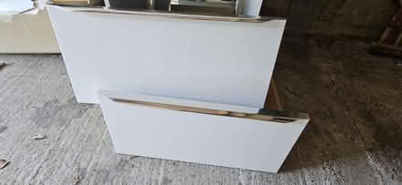 Photo of free Washbasin with vanity unit - without tap. (CT10) #3